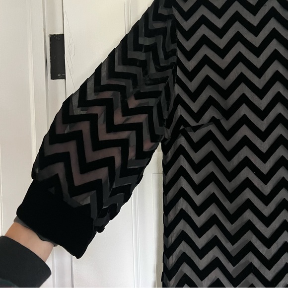 Anthropologie Woman's Medium What goes around comes around 3/4 Sleeve Dress - Picture 2 of 4